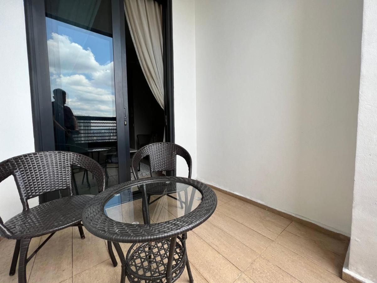 Arcoris, Mont Kiara By Mk Home Kuala Lumpur Exterior foto